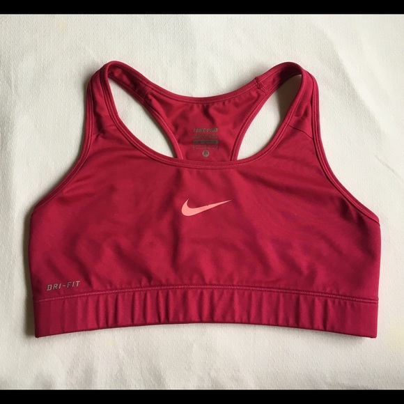 Nike Sports Bra. - Picture 3 of 8